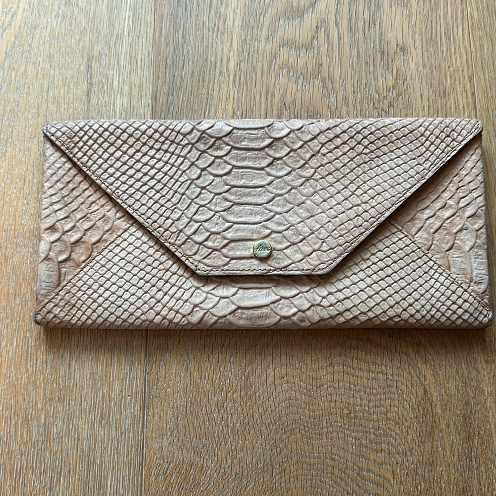 ABAS Snake embossed tan clutch